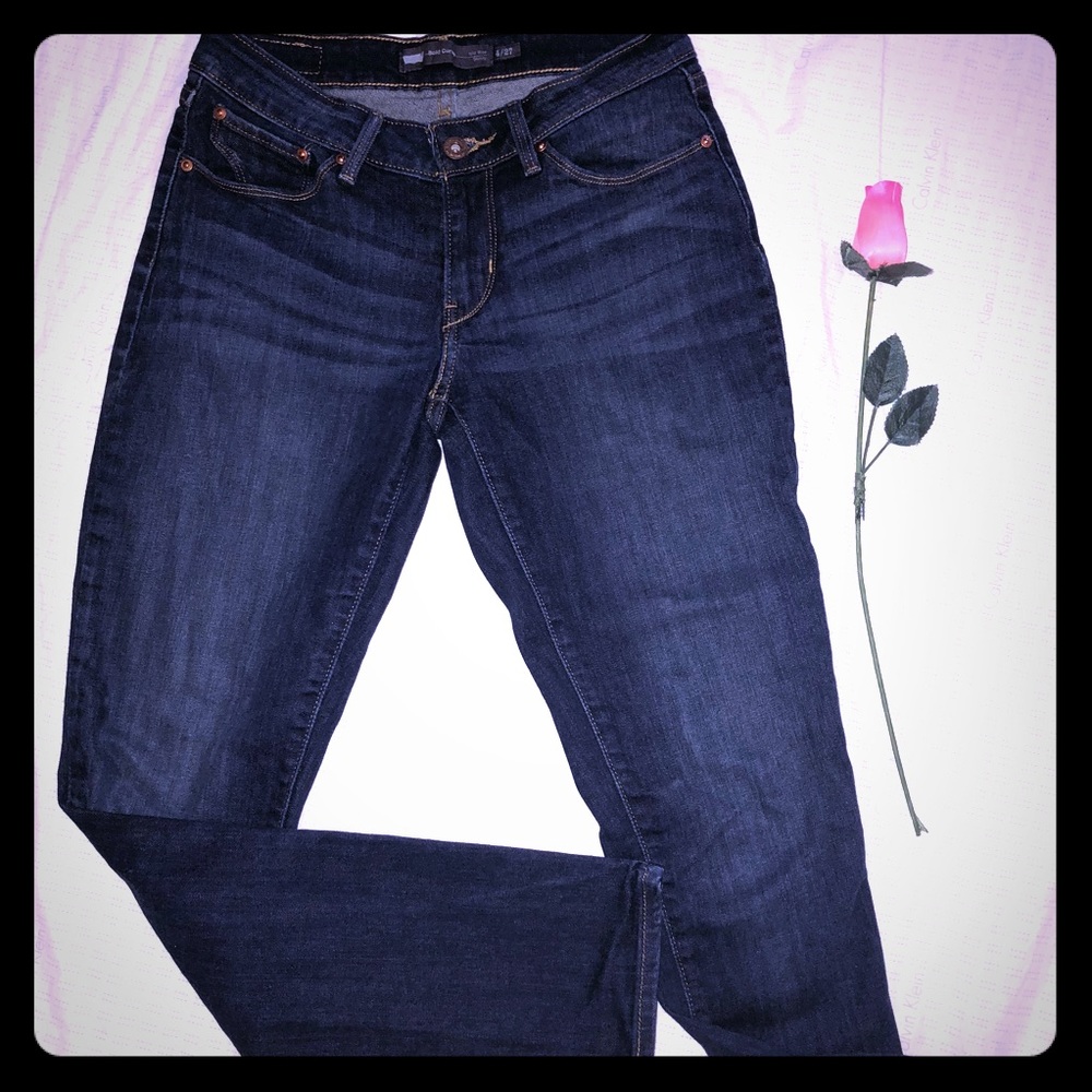 Levi’s Bold Curvy mid-rise Skinny Jeans